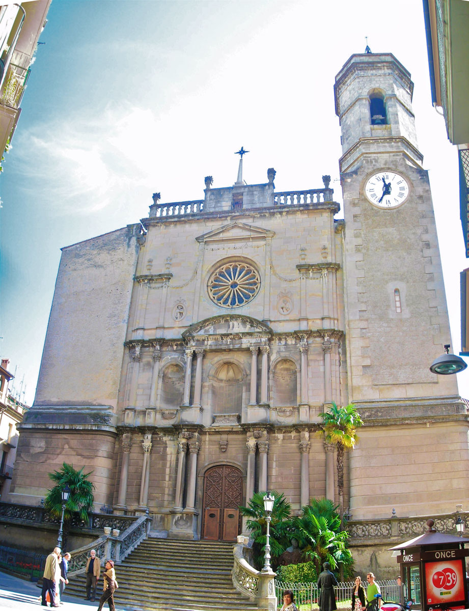 Façade of the Basílica de Sant Esteve
